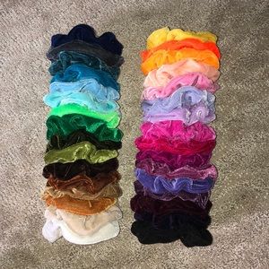 32 scrunchies